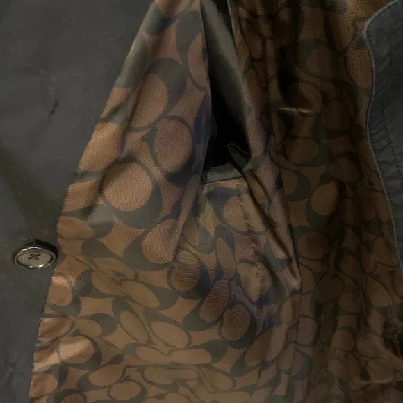 35. Classic Coach small trench coat - Picture 7 of 13